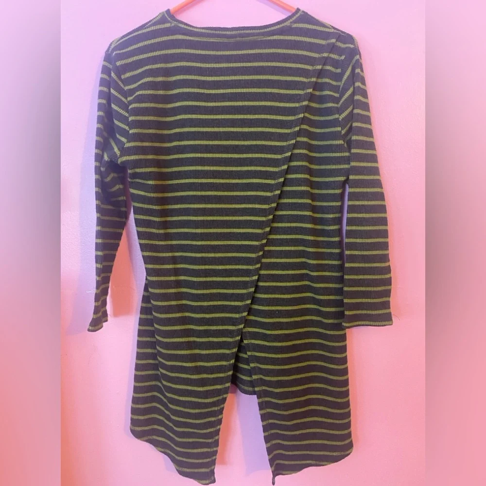 Striped Green and Black Long Sleeve Waffle Weave Top w Split Back